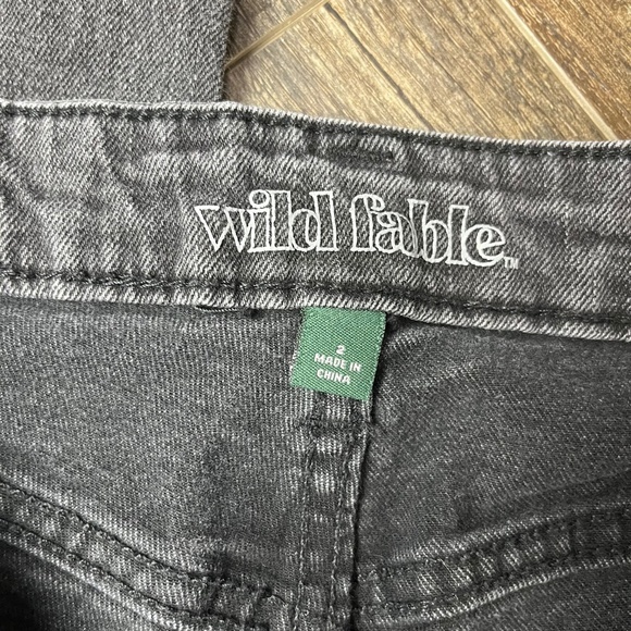 Wild Fable Distressed Black Jeans Pants Denim ((size 2)) - Picture 7 of 9